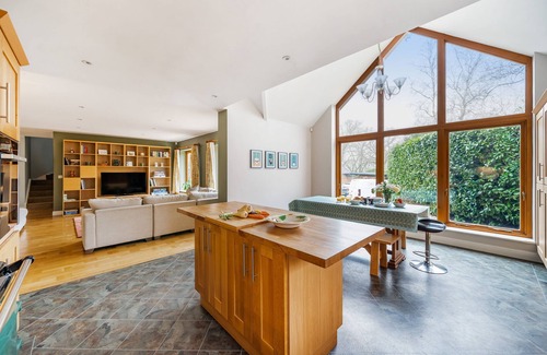 Wimborne Cottage | Treetops is a Fabulous holiday home
