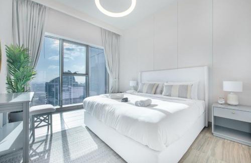 Jumeirah Lake Towers House | Trendy 1-Bedroom Apartment with Stunning Views at MBL Residences JLT