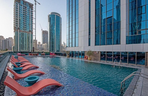 Jumeirah Lake Towers House | Trendy 1-Bedroom Apartment with Stunning Views at MBL Residences JLT