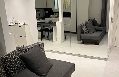 Bordighera Apartment | Trendy 2 bed apartment 45 mins from Monaco