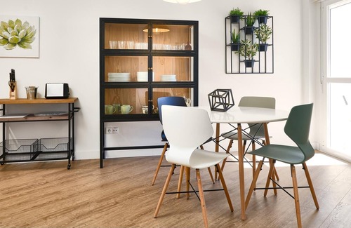San Roque Apartment | Trendy & Bright apartment with parking