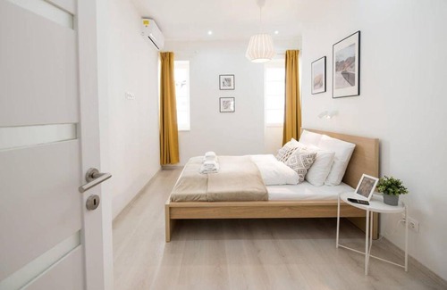 Krisztinavaros House | Trendy central apartment at Castle