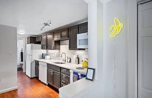 Englewood Apartment | Trendy&Chic Apt! Casper Mttress!