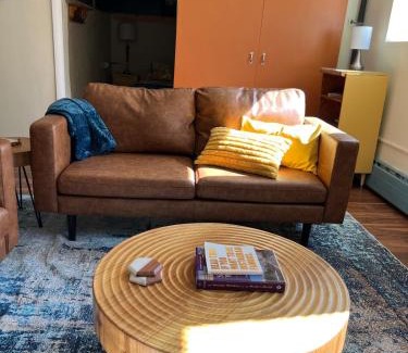 Willmar Apartment | Trendy Craftsman Studio with Firepit and Laundry!