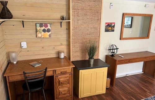 Willmar Apartment | Trendy Craftsman Studio with Firepit and Laundry!