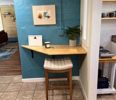 Willmar Apartment | Trendy Craftsman Studio with Firepit and Laundry!