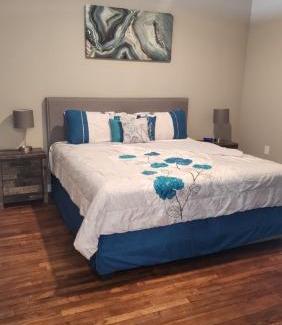 Cleveland House | Trendy Midtown Lofts