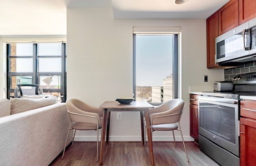 Ballston Apartment | Trendy Virginia Square 1BR w/Pool & Games, nr Metro, by Blueground