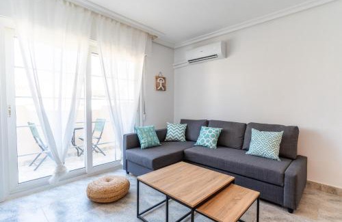 Retamar Apartment | TrendyHomes Retamar - Vistas al mar, playa a 1 min, golf