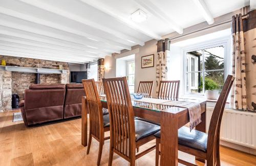 Tresowes House | Tresowes Green Cottage