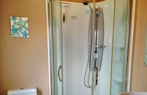 Dawlish Warren Ski Chalet | Trevellian - Modern Boutique spacious scenic lodge - Beach & Pool Resort