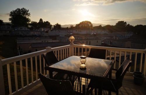 Dawlish Warren House | Trevellian - Spacious Scenic Lodge - Tranquil Retreat
