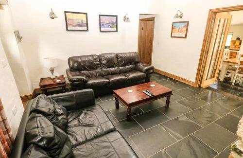 Dinas Cross House | Trewrach Cottage