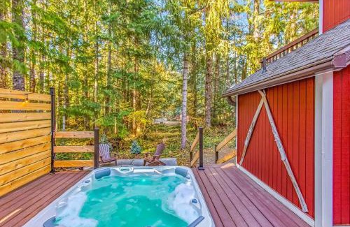 Packwood House | Tri-Mountain Basecamp