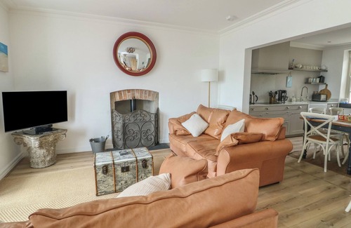 Beaumaris Cottage | TRI RAGLAN MAWR, family friendly, with open fire in Beaumaris