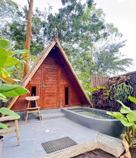 Toya Bungkah House | Triangle House and private hot spring