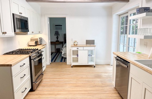 Wequetonsing Cottage | Trillium Walk Cottage - Stunning & Newly Renovated. Available this summer!