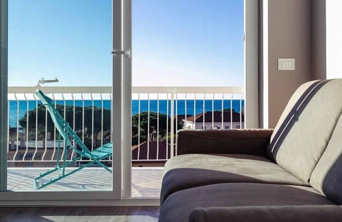 Cervo Apartment | Trilocale Glicine - Sea View in Cervo