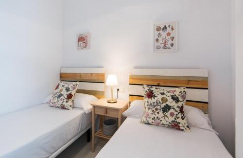 La Trinidad Apartment | TRINIDAD TRAFALGAR, quiet and nice aprtment in the heart of the Spanish culture