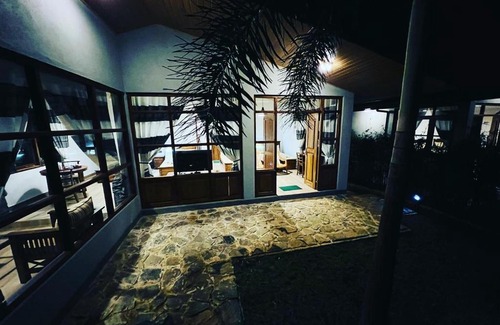 Hatton Hotel | Trinitons River side villas