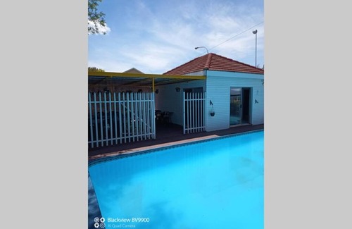 Vanderbijlpark Apartment | Trinity Cottage