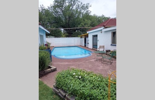 Vanderbijlpark Apartment | Trinity Cottage