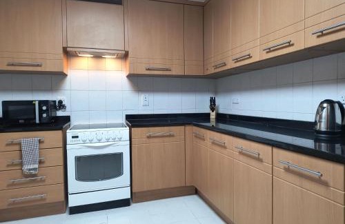 DIFC Apartment | Trinity Holiday Homes - Sheikh Zayed Road Near to Financial Center Metro Station