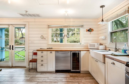 Folly Beach House | Trio of coastal cottages with private courtyard, full kitchens, & WiFi - dogs ok