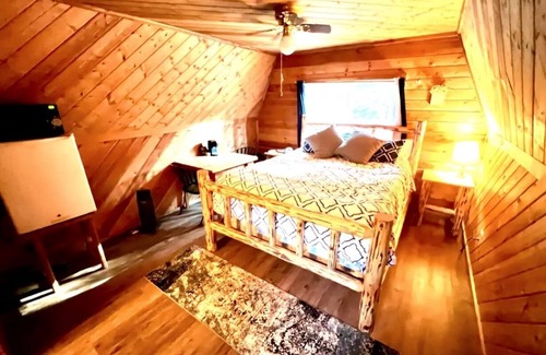 West Glacier Resort | Triple G's Resort - Cabin 2
