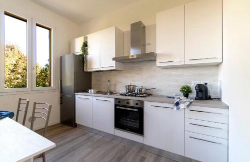 Castel San Pietro Terme Apartment | Triple room in Frassino Apartment