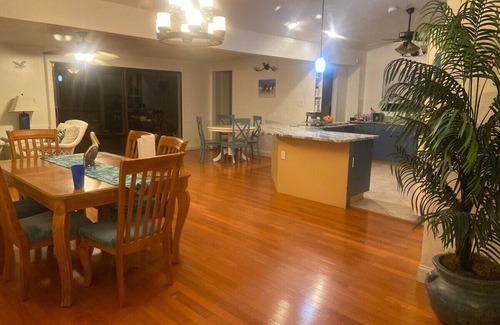 Sarasota House | Trish's Beach Retreat with Pool/Spa by Siesta Keys