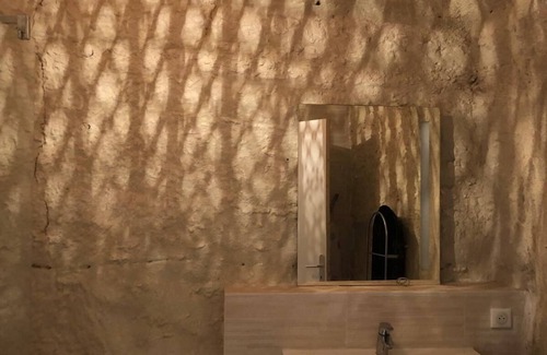 Nazelles-Negron House | Troglodyte