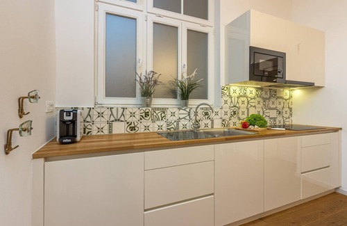 Ljubljana City Centre Apartment | Tromostovje II In Heart Of Ljubljana