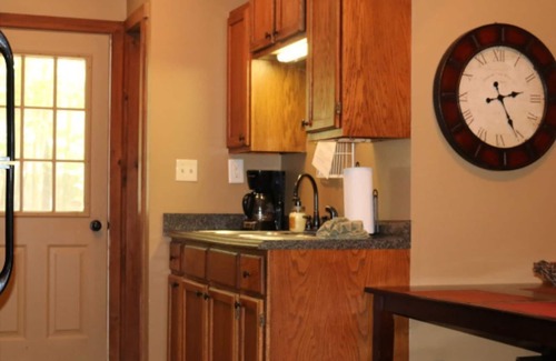 Laurelville Cottage | Trophy Buck Cottage--Game Room, Fishing Pond--Hocking Hills