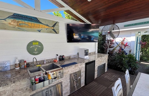 Braden River House | Trophy Fish @ the Oasis, Family and Pet Friendly with backyard privacy!