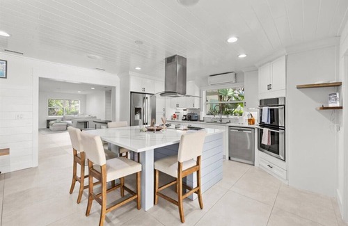 Braden River House | Trophy Fish @ the Oasis, Family and Pet Friendly with backyard privacy!