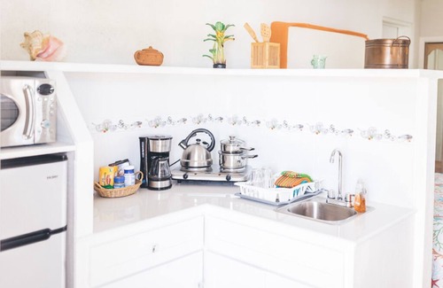 Nassau Apartment | Tropical Haven Retreat Full service Queen villa