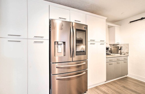 Oakland Park House | Tropical Home w/Outdoor Oasis: 2 Mi to Beach