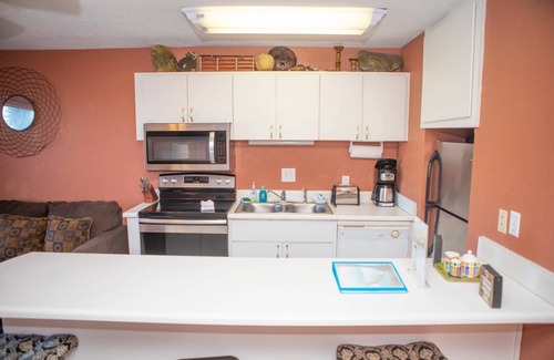 Fort Walton Beach Condo | Tropical Isle 112 |1 Min Walk to Free Beach Access | Pool |FREE Gulfarium, Sunset Cruise Pass + More