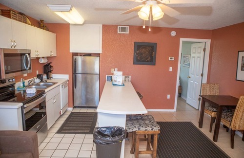 Fort Walton Beach Condo | Tropical Isle 112 |1 Min Walk to Free Beach Access | Pool |FREE Gulfarium, Sunset Cruise Pass + More