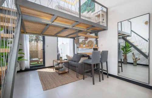 Jumeirah Village Apartment | Tropical Loft with working station in JVC