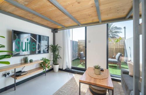 Jumeirah Village Apartment | Tropical Loft with working station in JVC