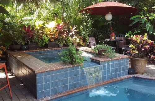 East Riverside House | Tropical Oasis 3 Bedroom Home with Private Pool and Spa located in Uptown NOLAn