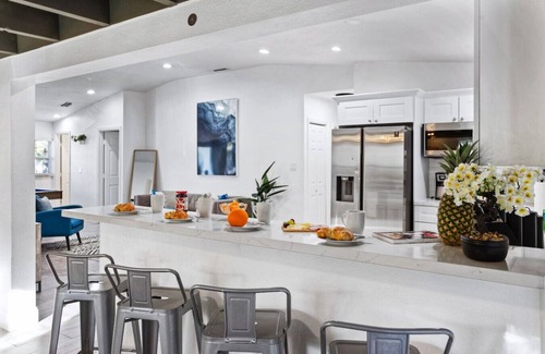 Oakland Park House | Tropical Oasis RetreatI Luxe Pool + Arcade Getaway