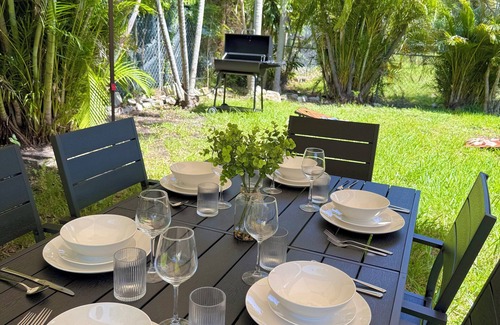 Central Fort Lauderdale House | Tropical Paradise: Near Beach, Cruise, Airport & Stadium