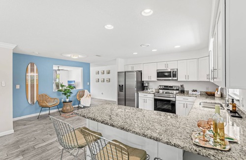 Golden Beach Estates House | Tropical-Inspired Beachside Home w/BBQ Grill & Heated Pool ☀️