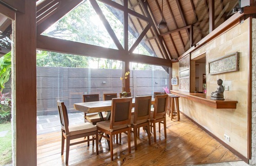 Sunset Road Villa | Tropical Villa Kalyca Sleeps 8