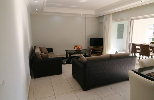 Kemer Mahallesi House | Tropicana G 2, 3 bed gr fl home in a 5 star community sleep up to 8 persons