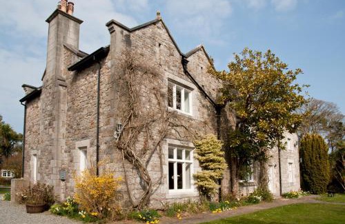 Beaumaris House | Tros Yr Afon Holiday Cottages and Manor House