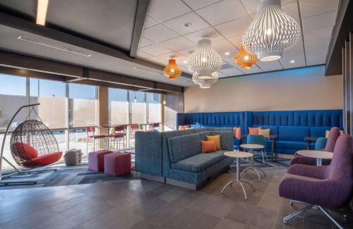 Naperville Hotel | Tru By Hilton Naperville Chicago